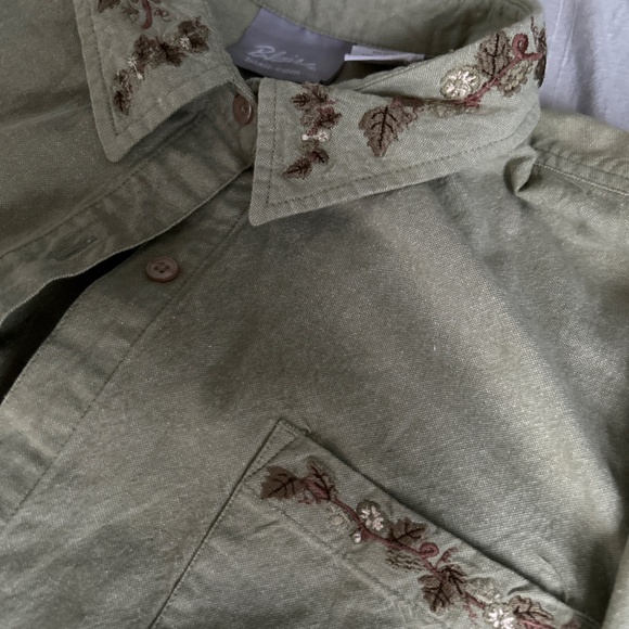 Botanical Button Up - Picture 2 of 2